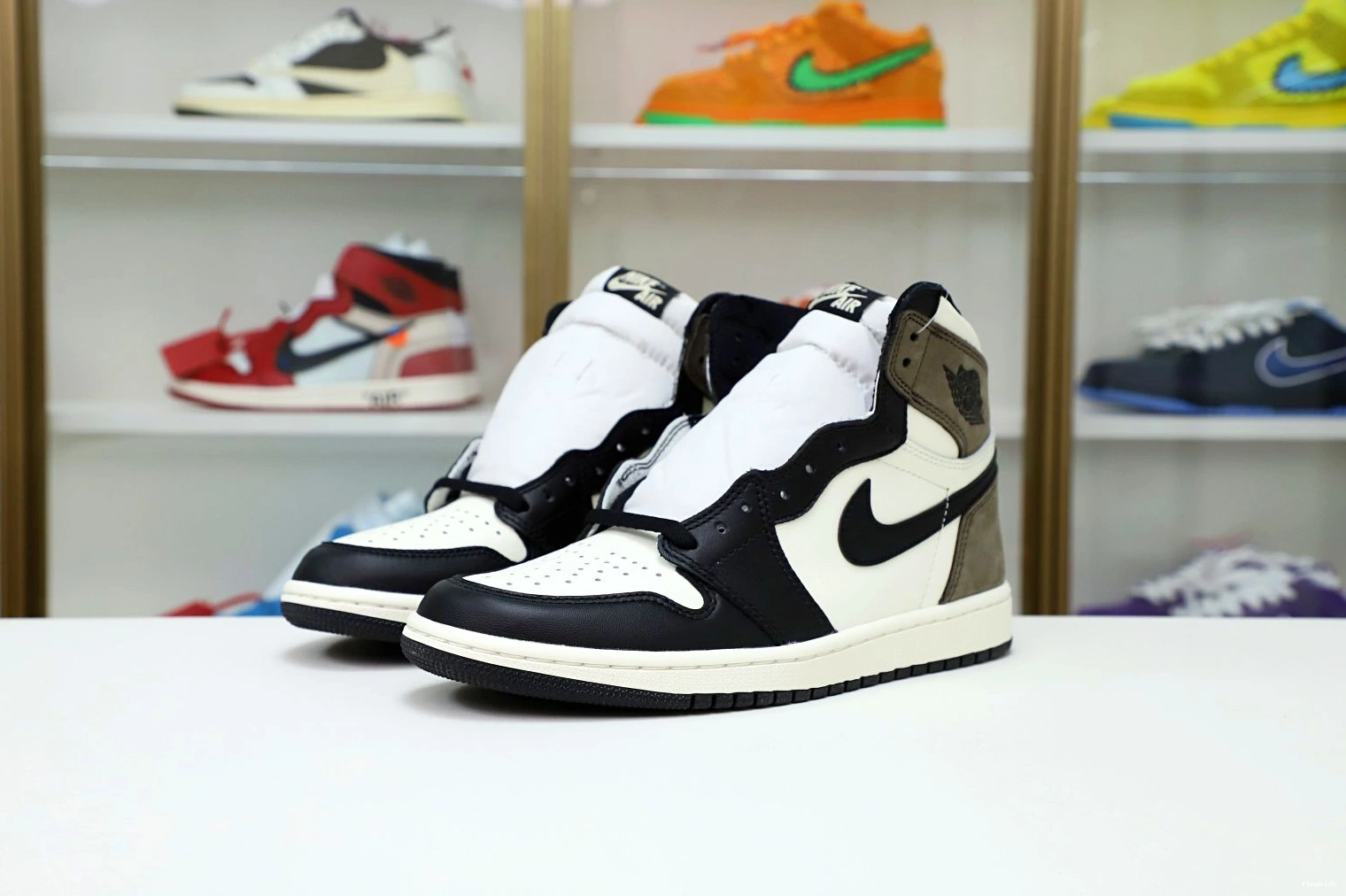 JORDAN RETRO MOCHA' HIGH 1 AIR 'DARK OG 0723
